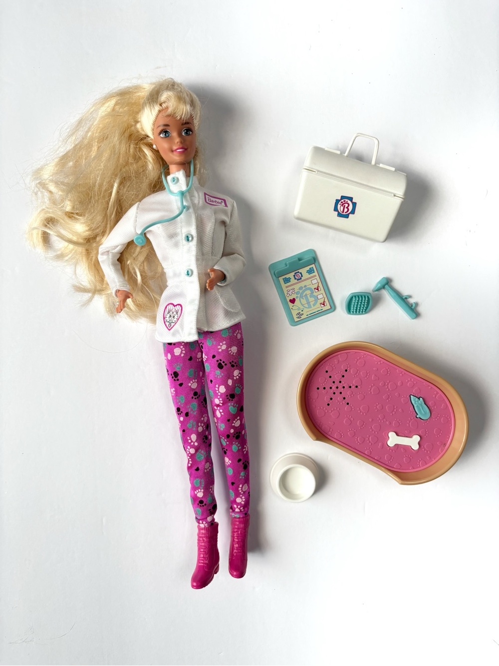 1996 Pet Doctor Barbie Vet Blonde Cat Dog Sounds Vintage 90s Mattel Accessories
